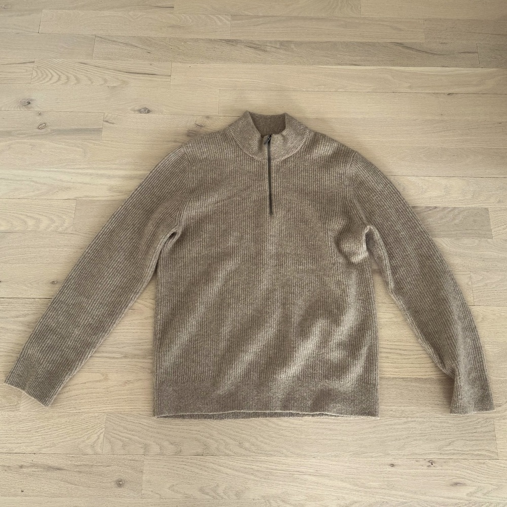 GAP men’s large oatmeal heather quarter zip sweater